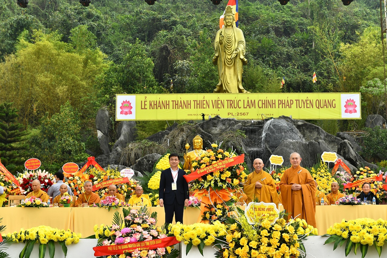 Lãnh đạo Ban Dân vận Tỉnh ủy dự Lễ Khánh thành  Thiền viện Trúc Lâm Chính Pháp Tuyên Quang (giai đoạn 1)
